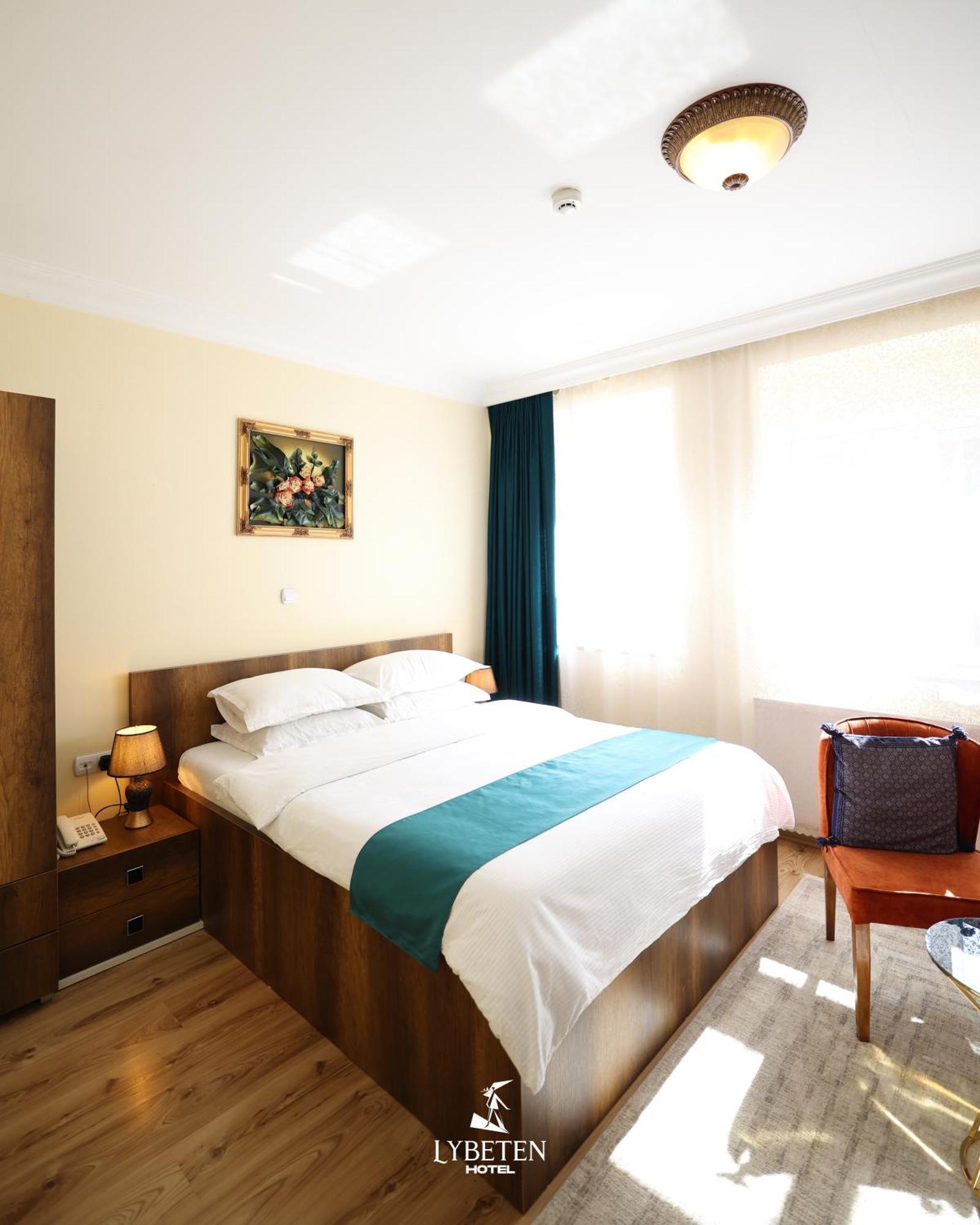 Hotel Lybeten Ferizaj Kültér fotó