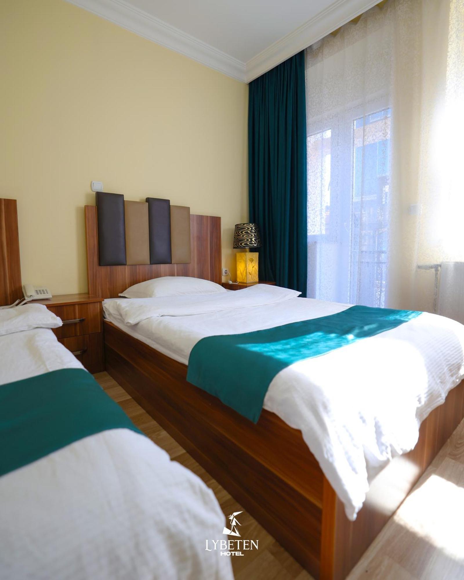 Hotel Lybeten Ferizaj Kültér fotó