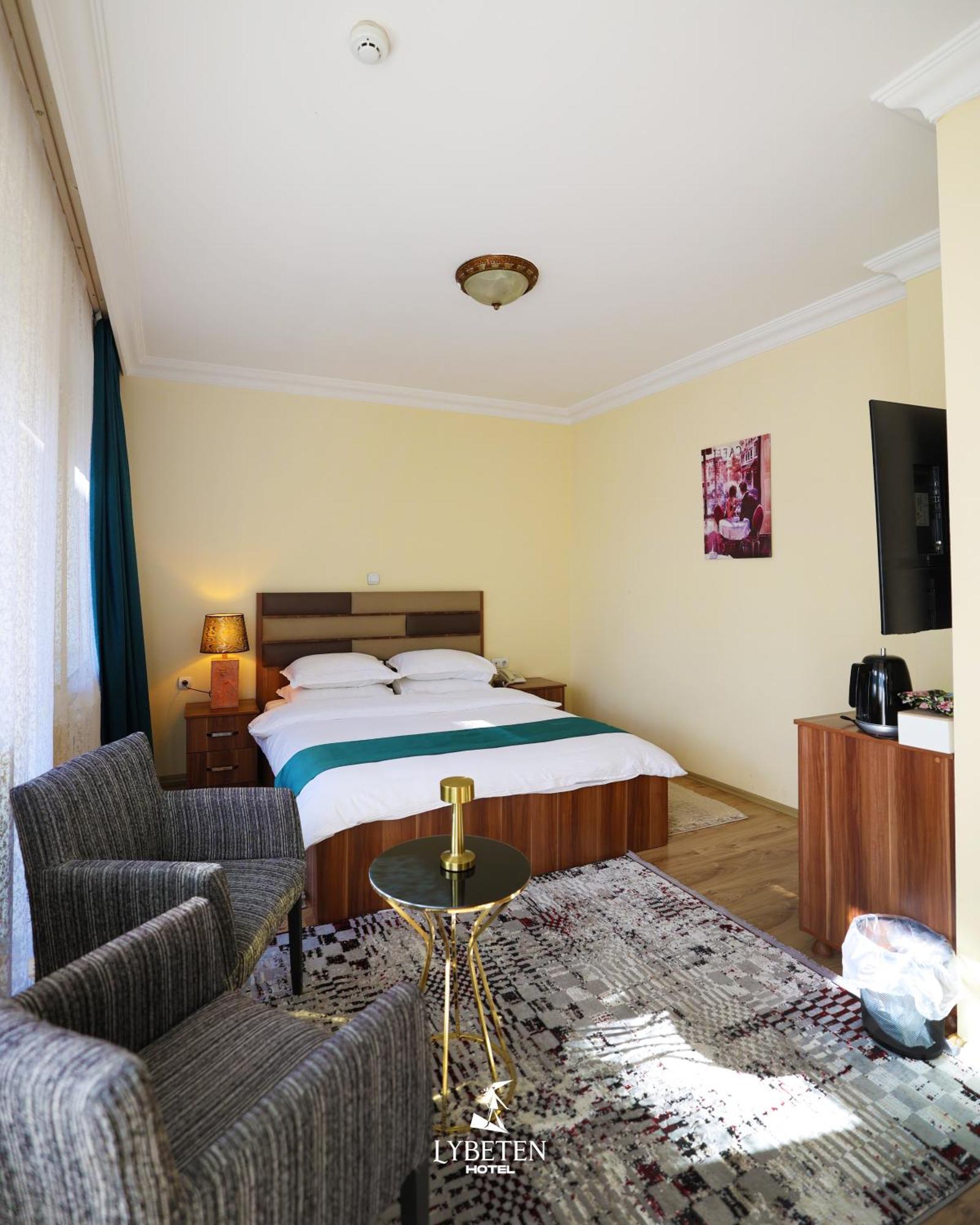 Hotel Lybeten Ferizaj Kültér fotó