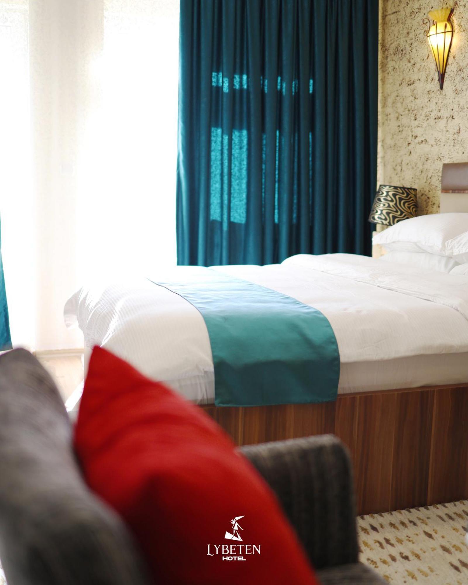 Hotel Lybeten Ferizaj Kültér fotó