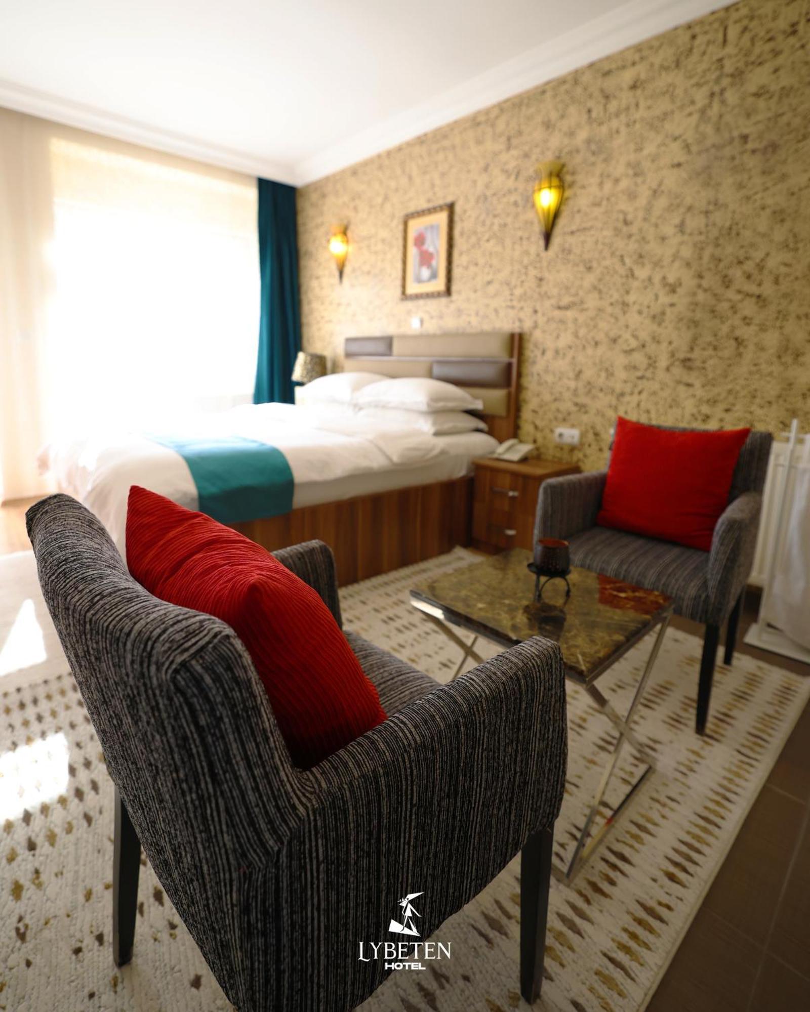 Hotel Lybeten Ferizaj Kültér fotó