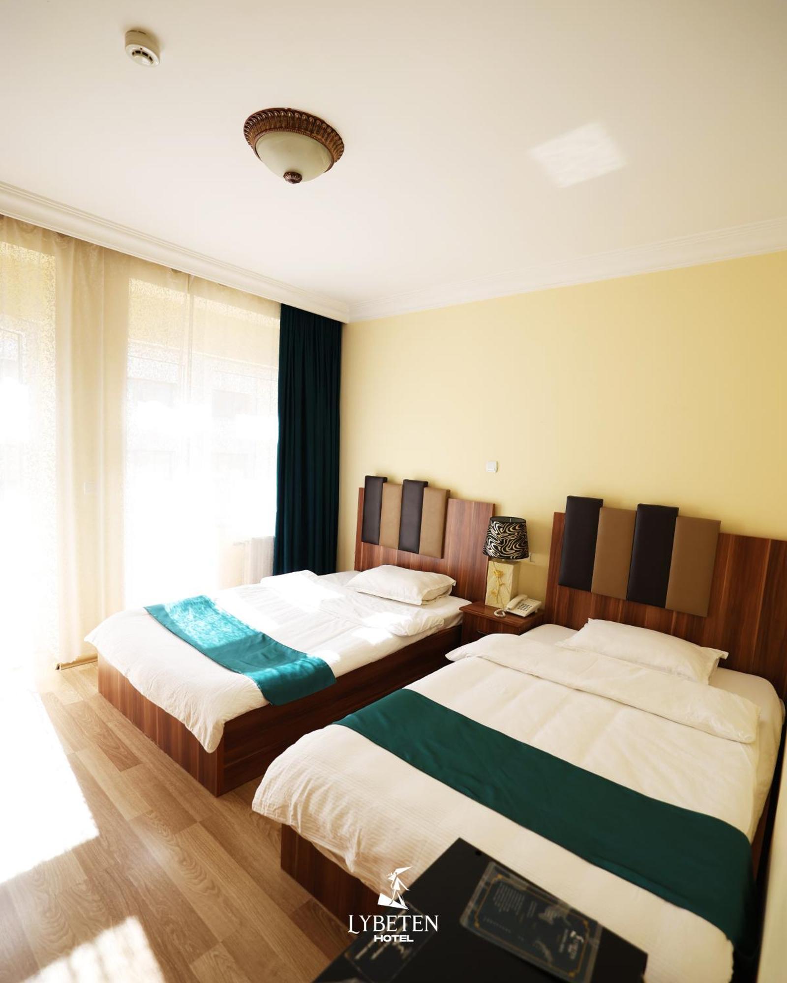 Hotel Lybeten Ferizaj Kültér fotó