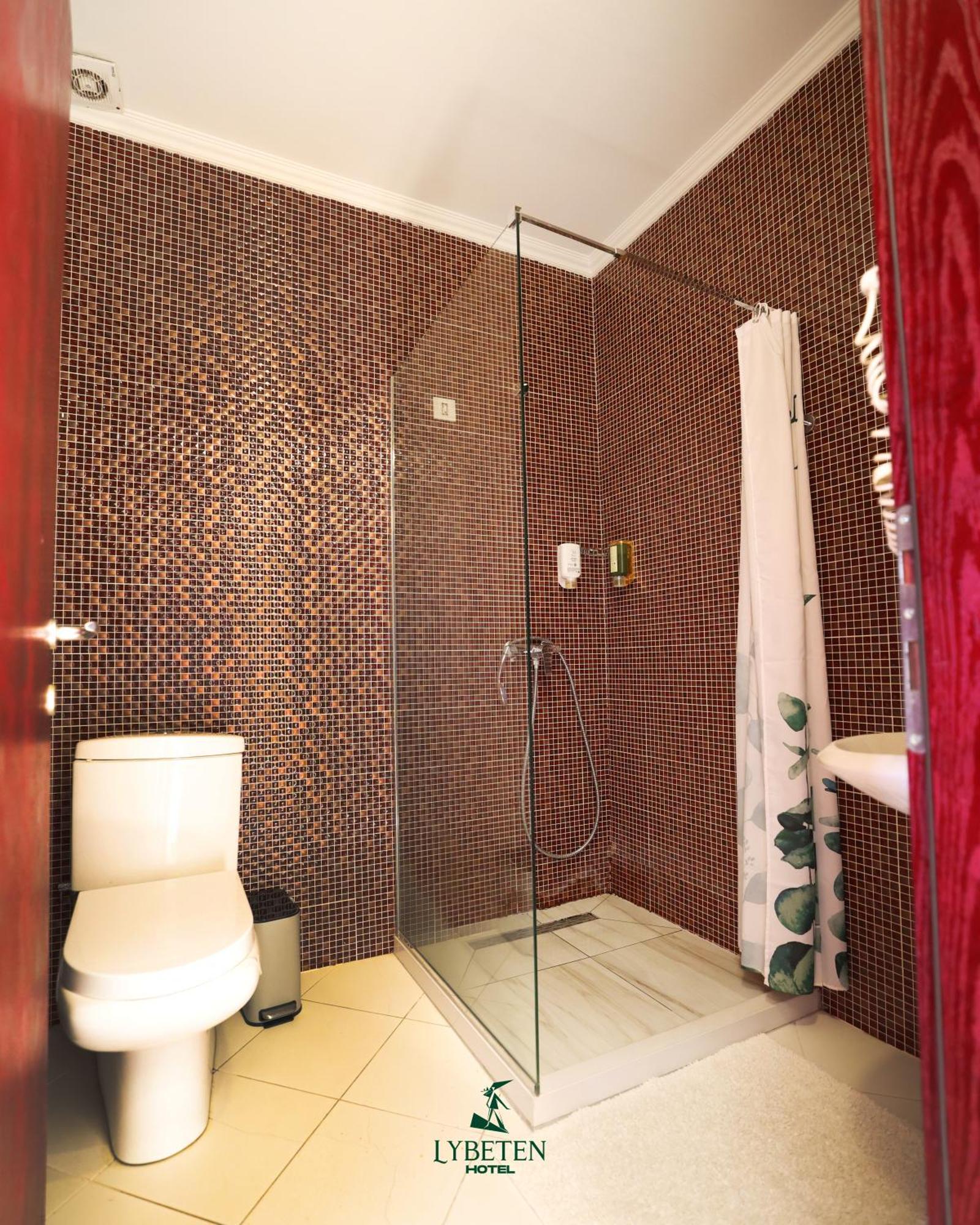 Hotel Lybeten Ferizaj Kültér fotó
