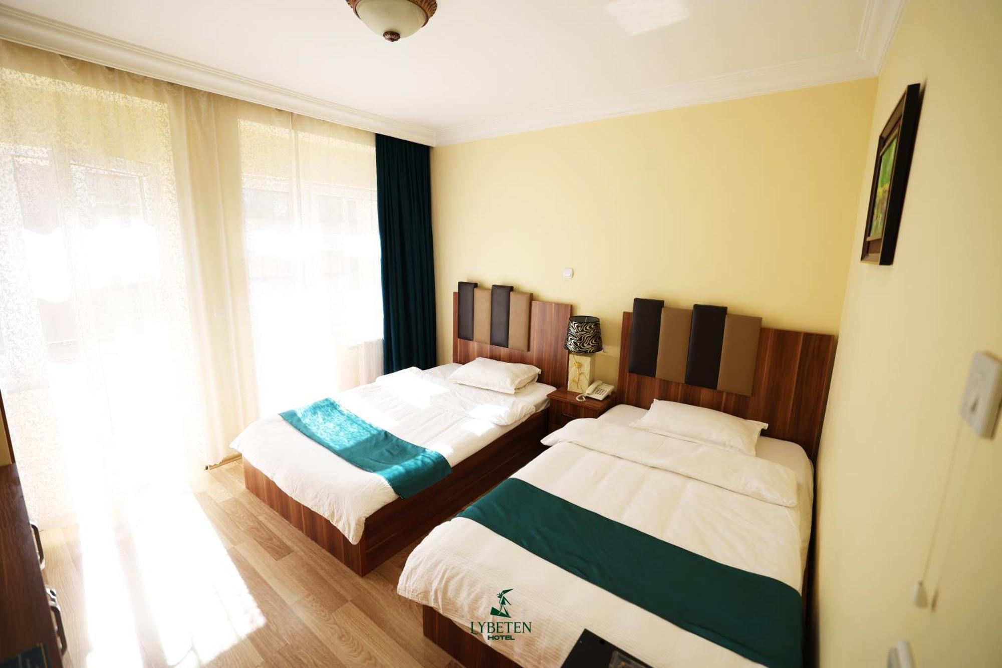 Hotel Lybeten Ferizaj Kültér fotó